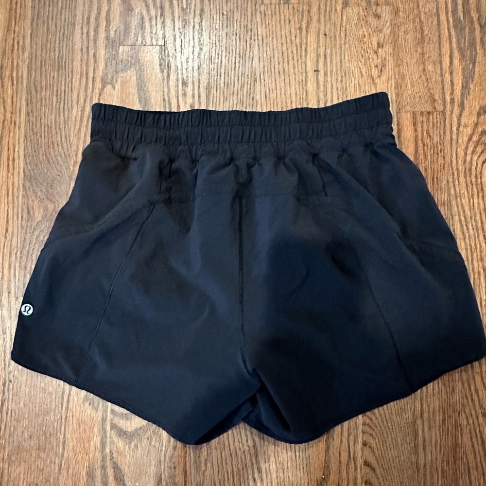 Lululemon 5” tracker shorts black size 10